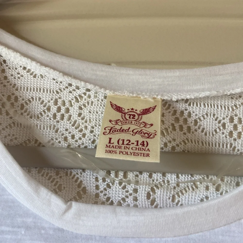 💙2/$5 NWT Faded Glory Top - Picture 2 of 4